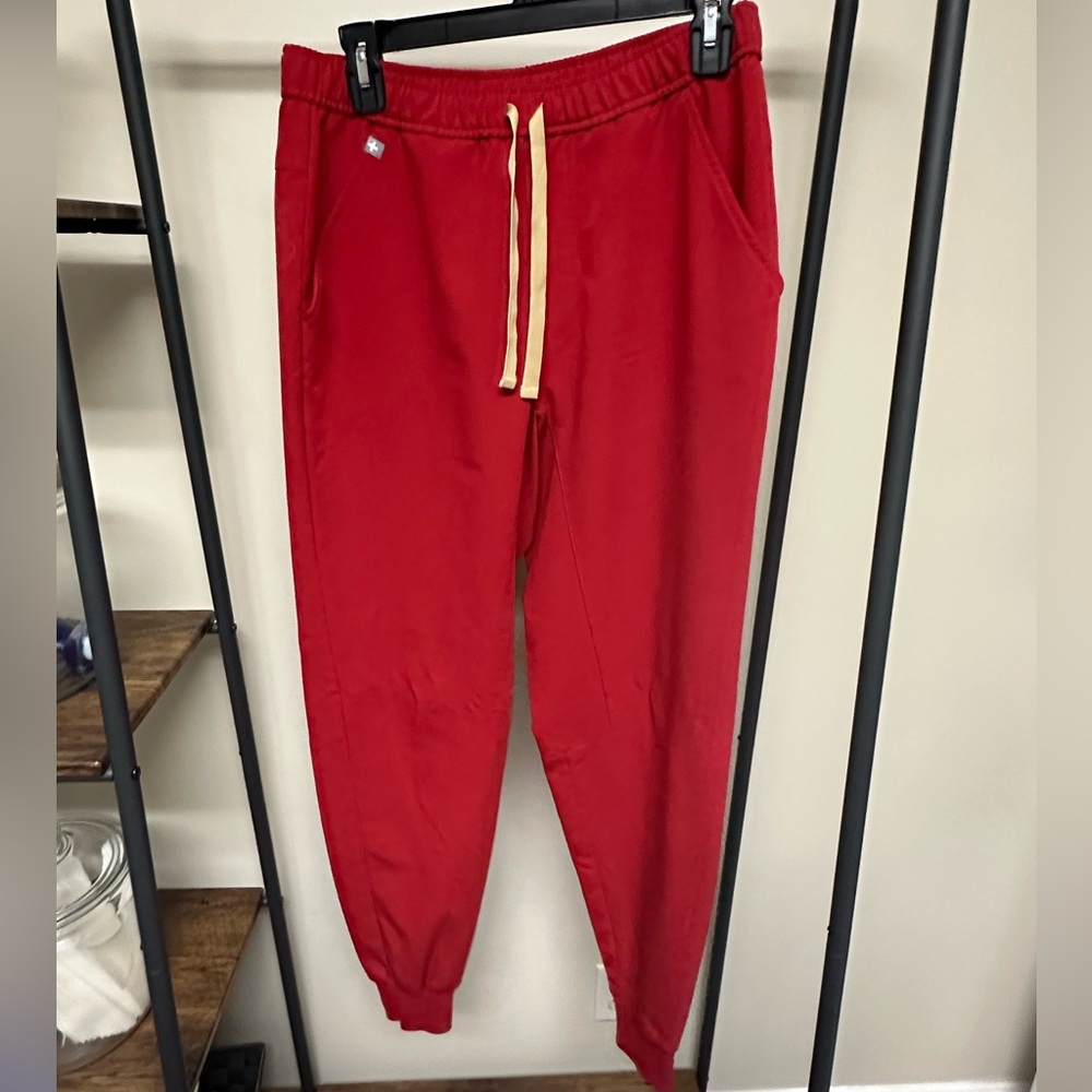 Men’s Figs Red Jogger Scrubs